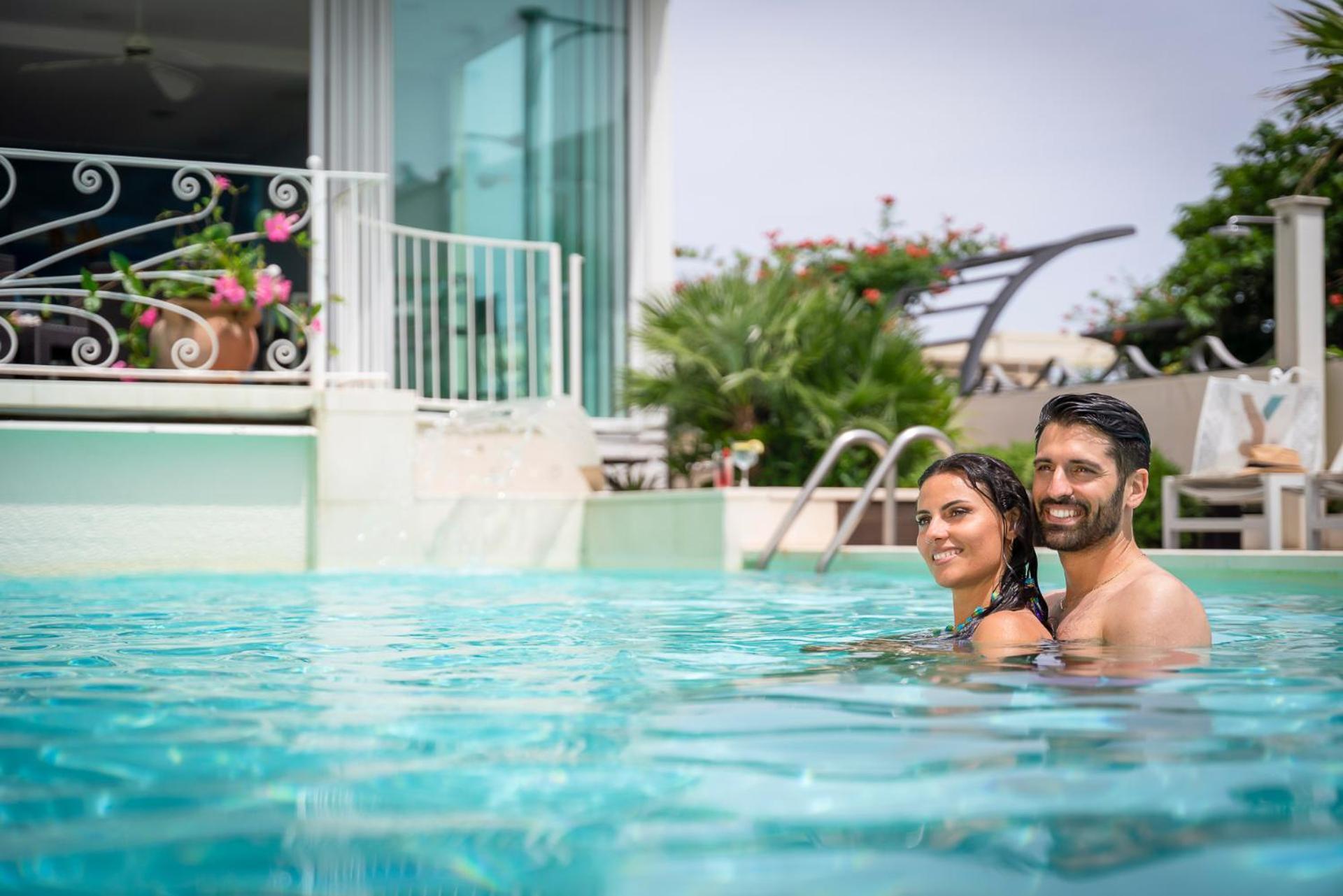 Luxor Beach Boutique Hotel Cattolica Luaran gambar