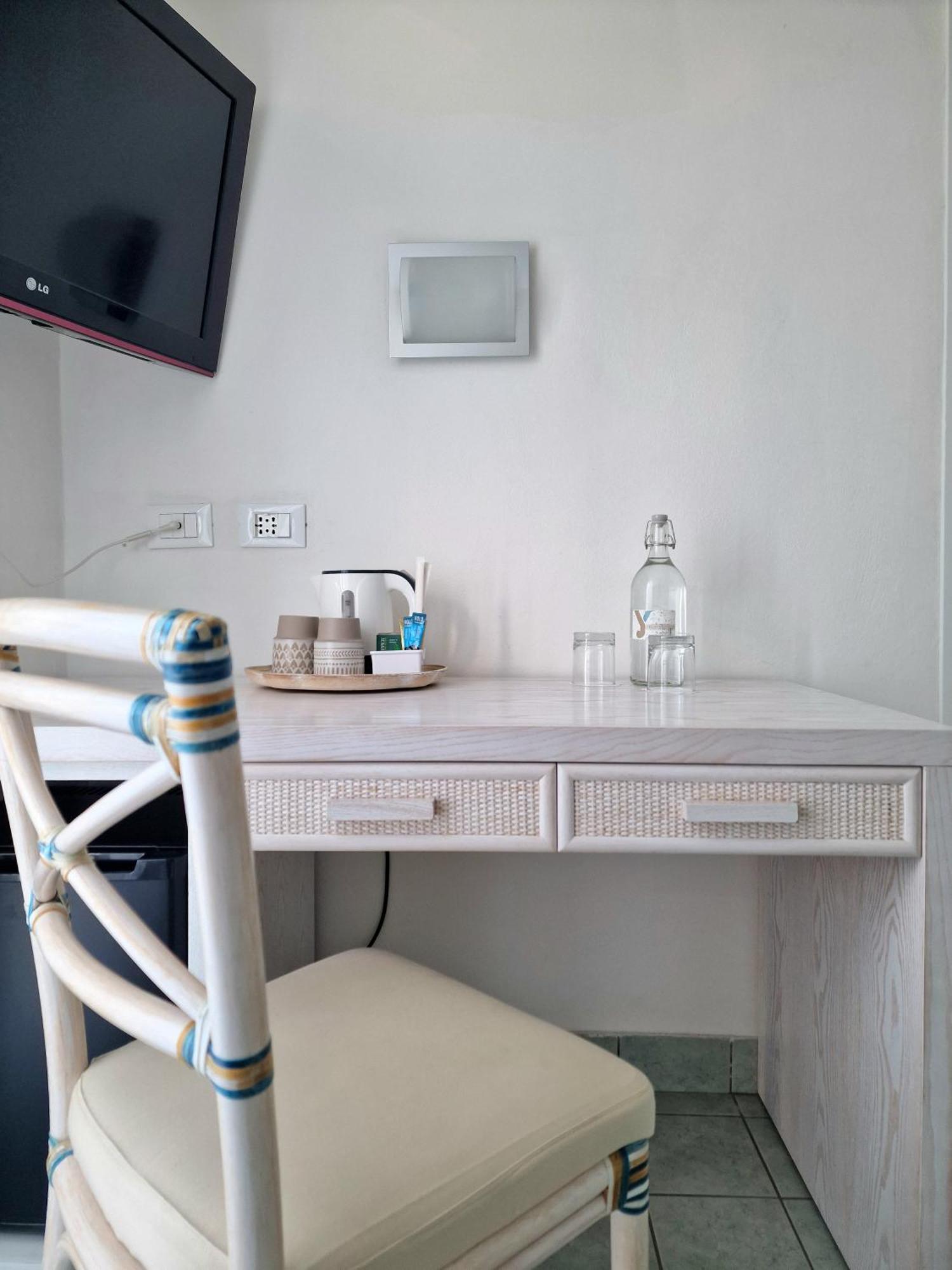 Luxor Beach Boutique Hotel Cattolica Luaran gambar