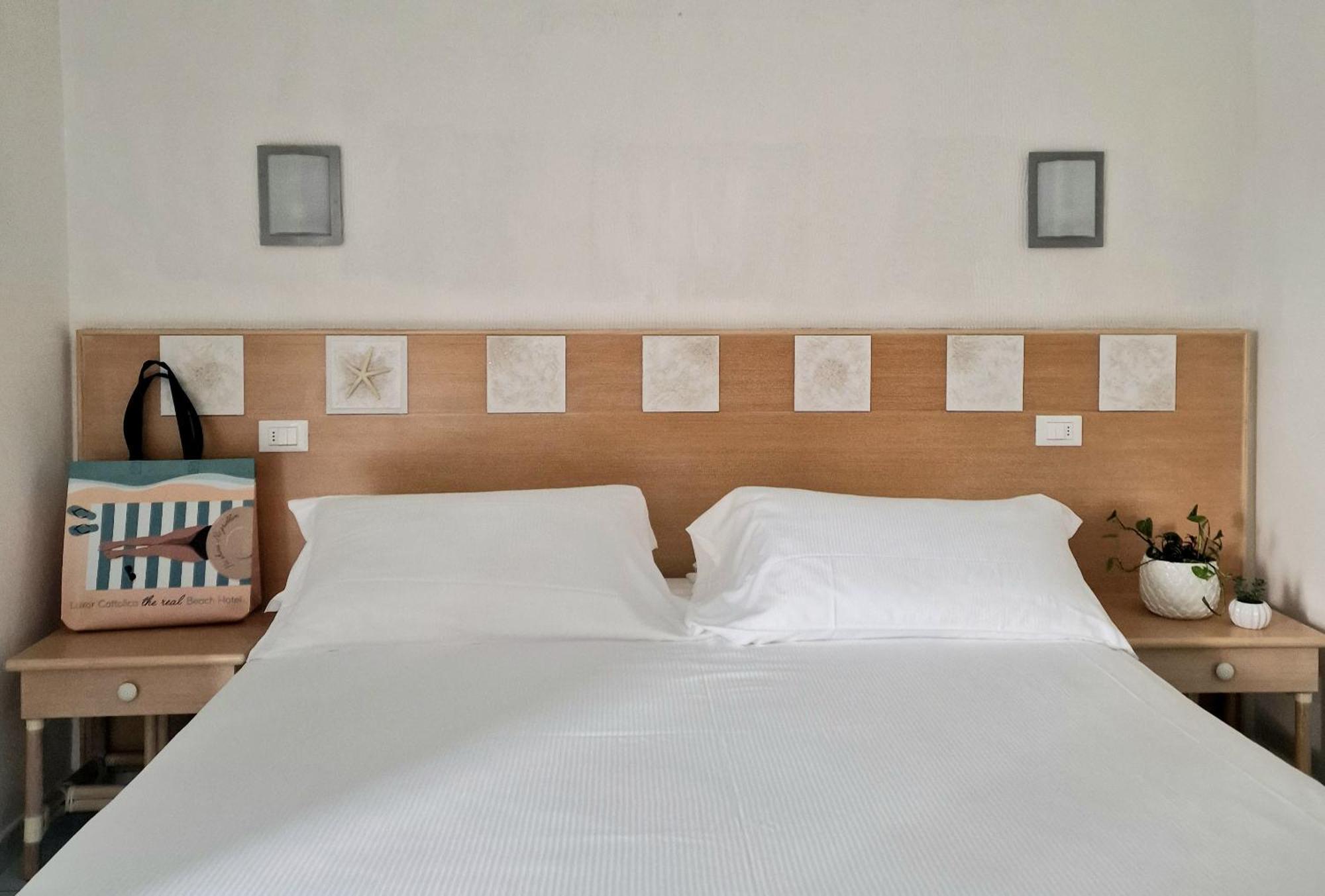 Luxor Beach Boutique Hotel Cattolica Luaran gambar