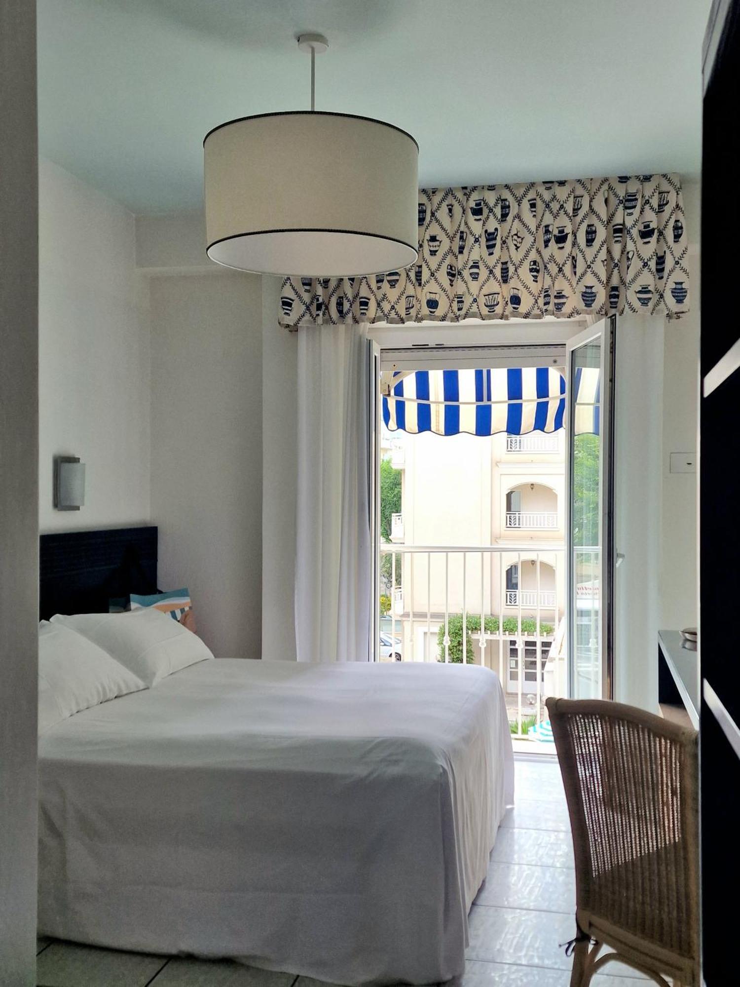 Luxor Beach Boutique Hotel Cattolica Luaran gambar